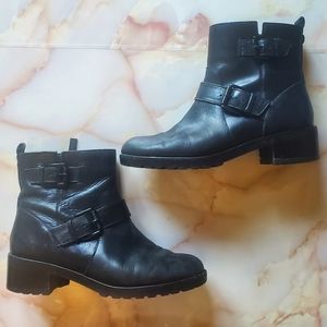 Michael Kors Jet Set Black Leather Moto Bo…